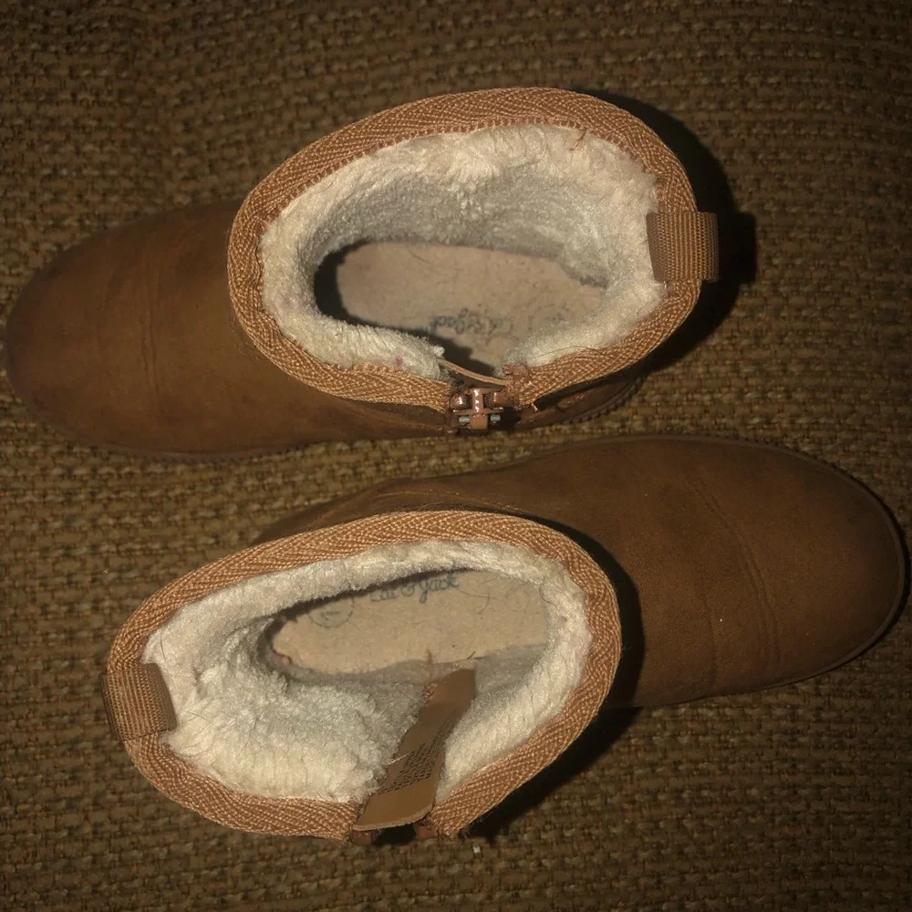 Kids Faux-Suede Winter Ankle Boots in Chestnut